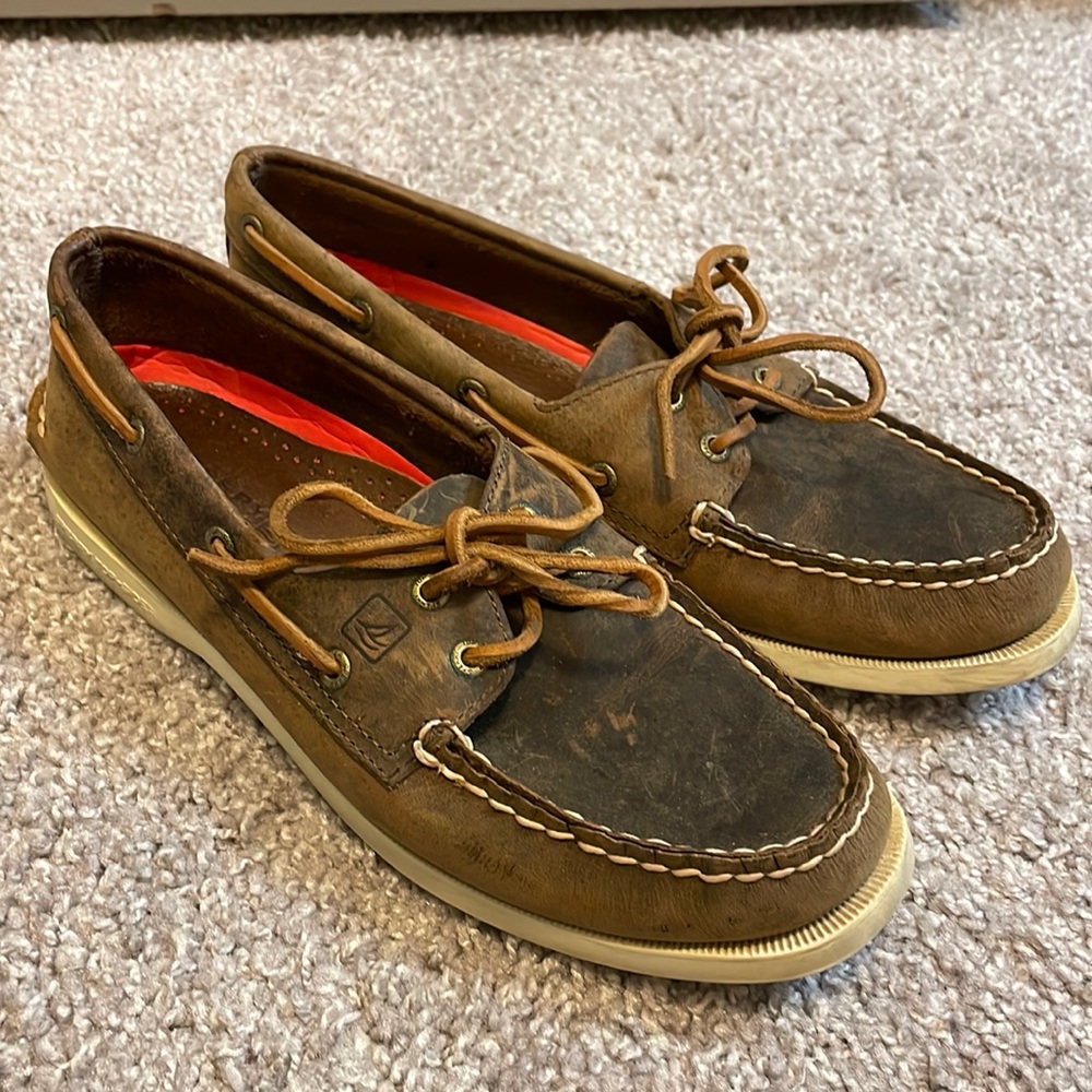 Brown Leather Sperrys